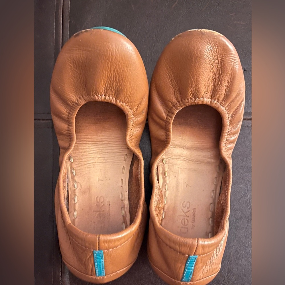 Tieks flats size 7